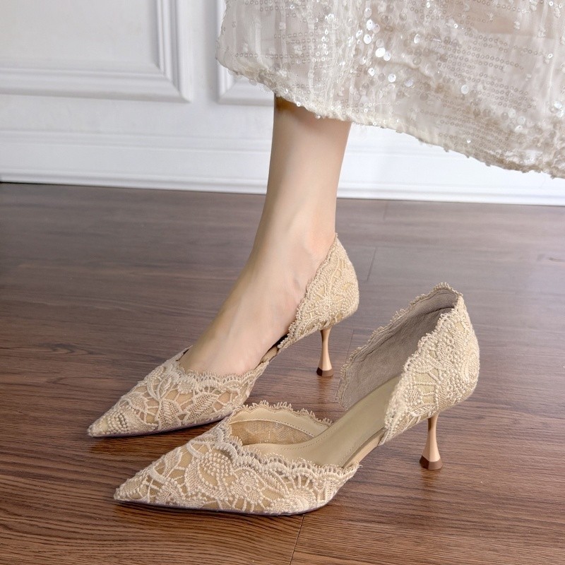 Dantelli Sivri Burunlu Yüksek  - Women'S Shoes incelemesi ve fiyatı